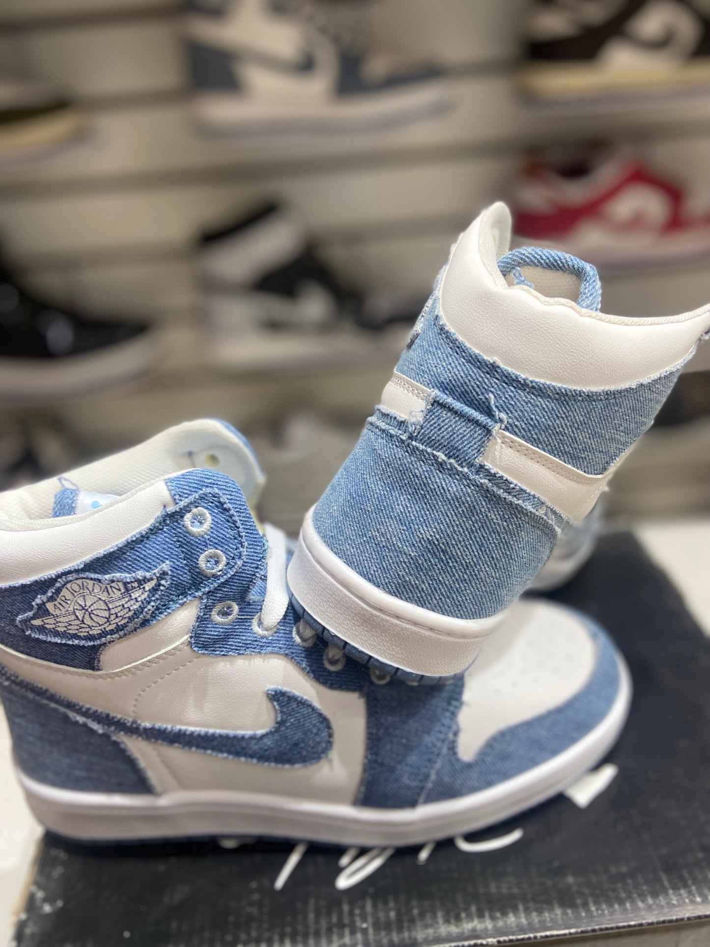 TENI NACIONAL TIPO NIKE DENIM