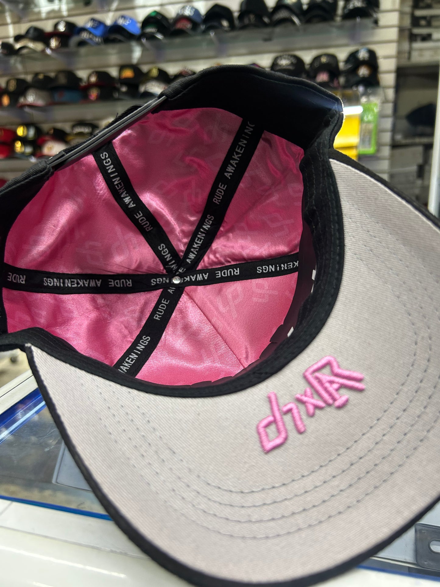 Dandy Hats Jehová