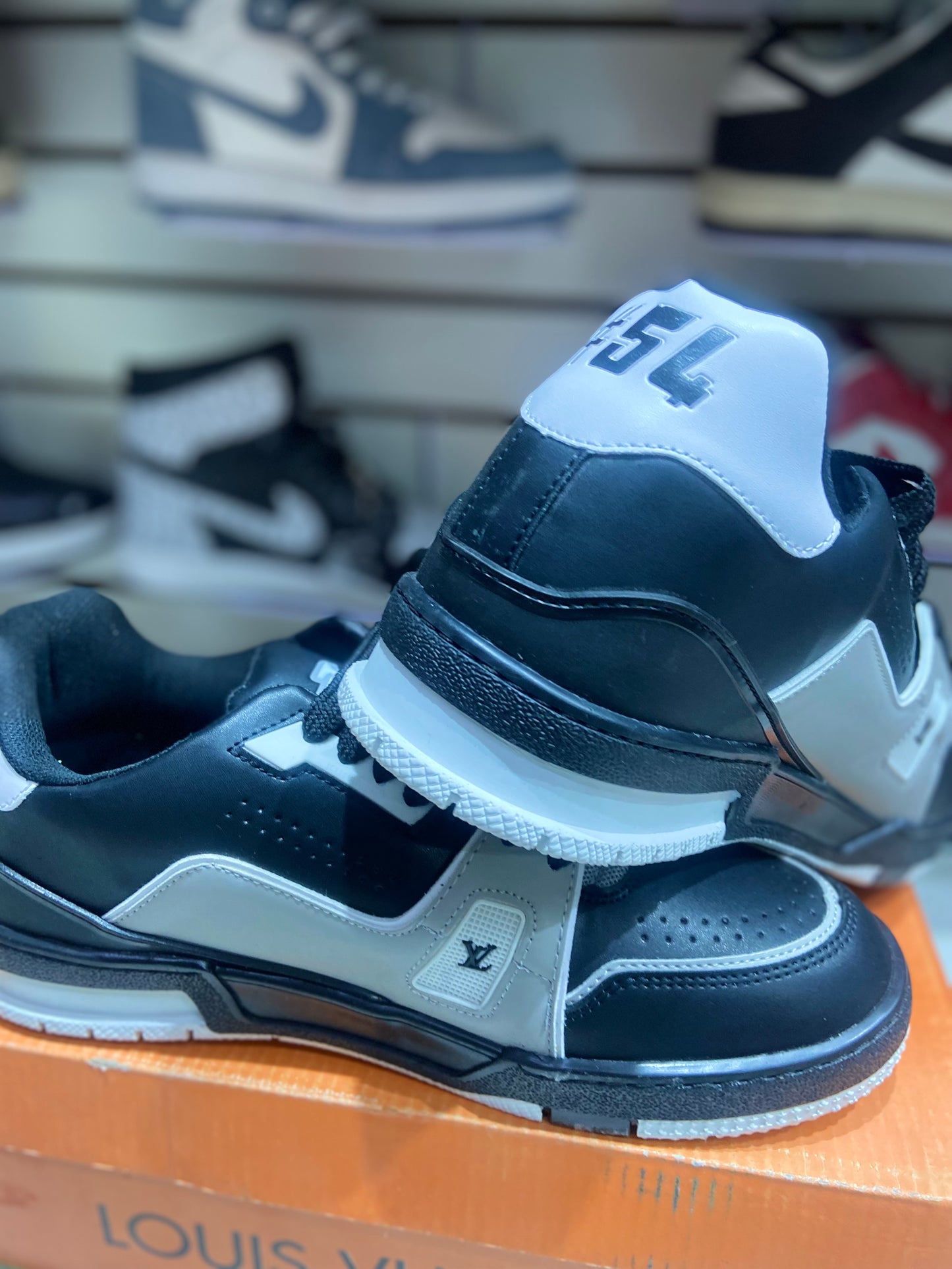 TENIS NACIONAL TIPO LOUIS VUITTON