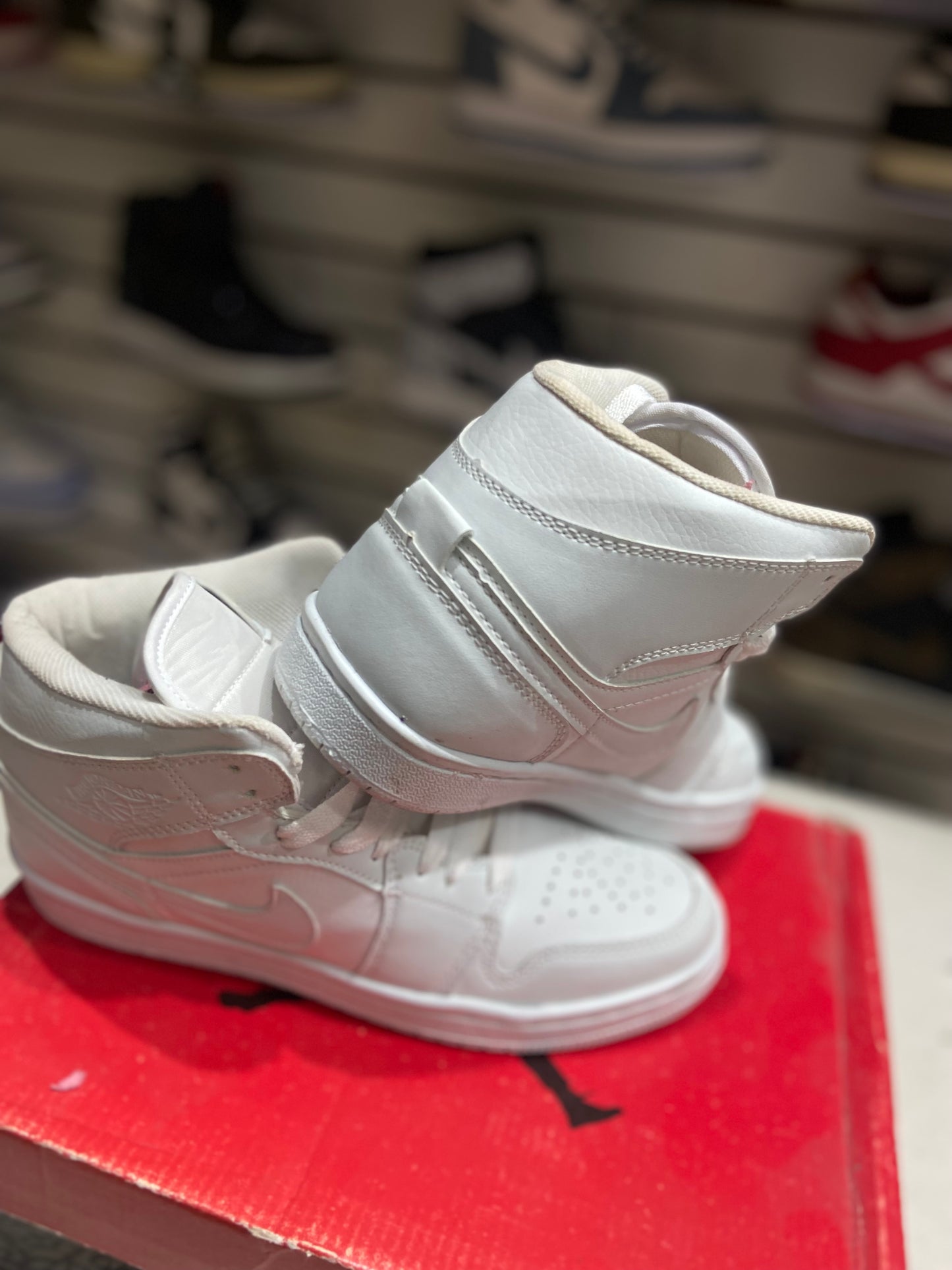 TENI NACIONAL TIPO NIKE JORDAN BLACO BOTA