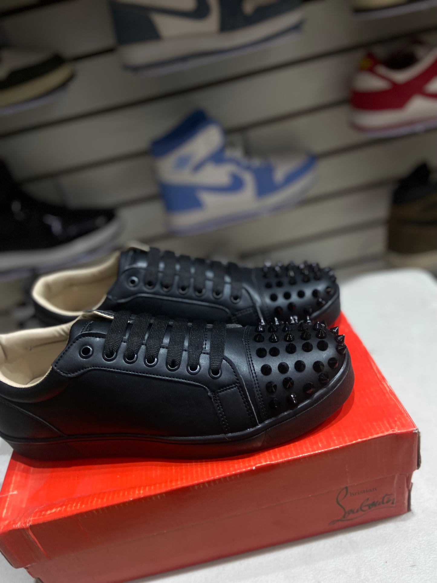 TENIS NACIONALES TIPO SUELA ROJA