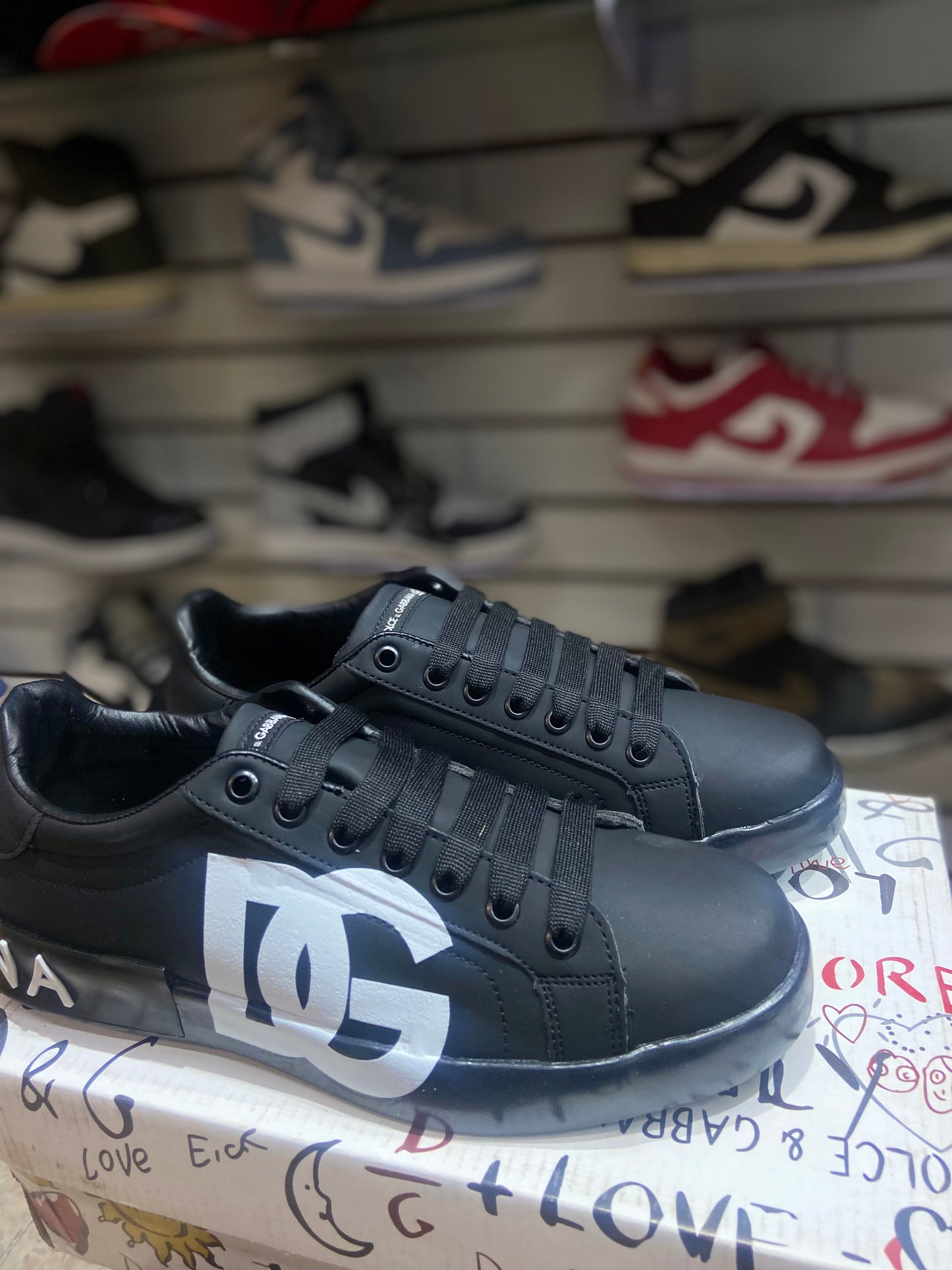 TENI NACIONAL TIPO DOLCE GABBANA NEGRO BCO MATE AMP