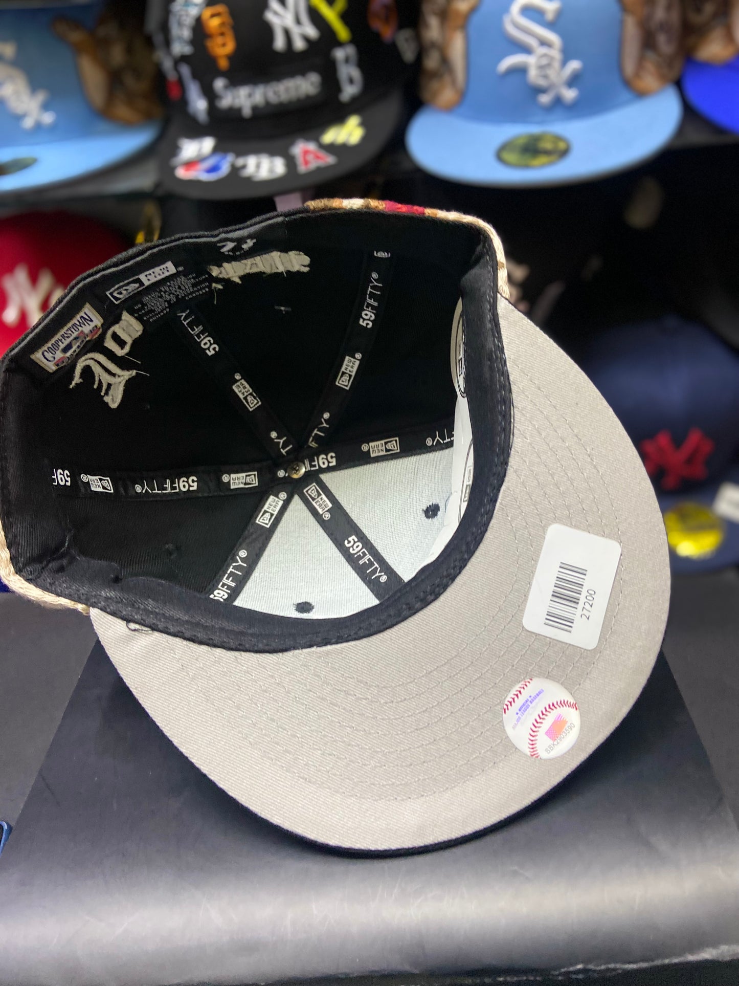 🔥 Gorra 59FIFTY – LA Dodgers x Ángeles Orantes (Edición Negra)