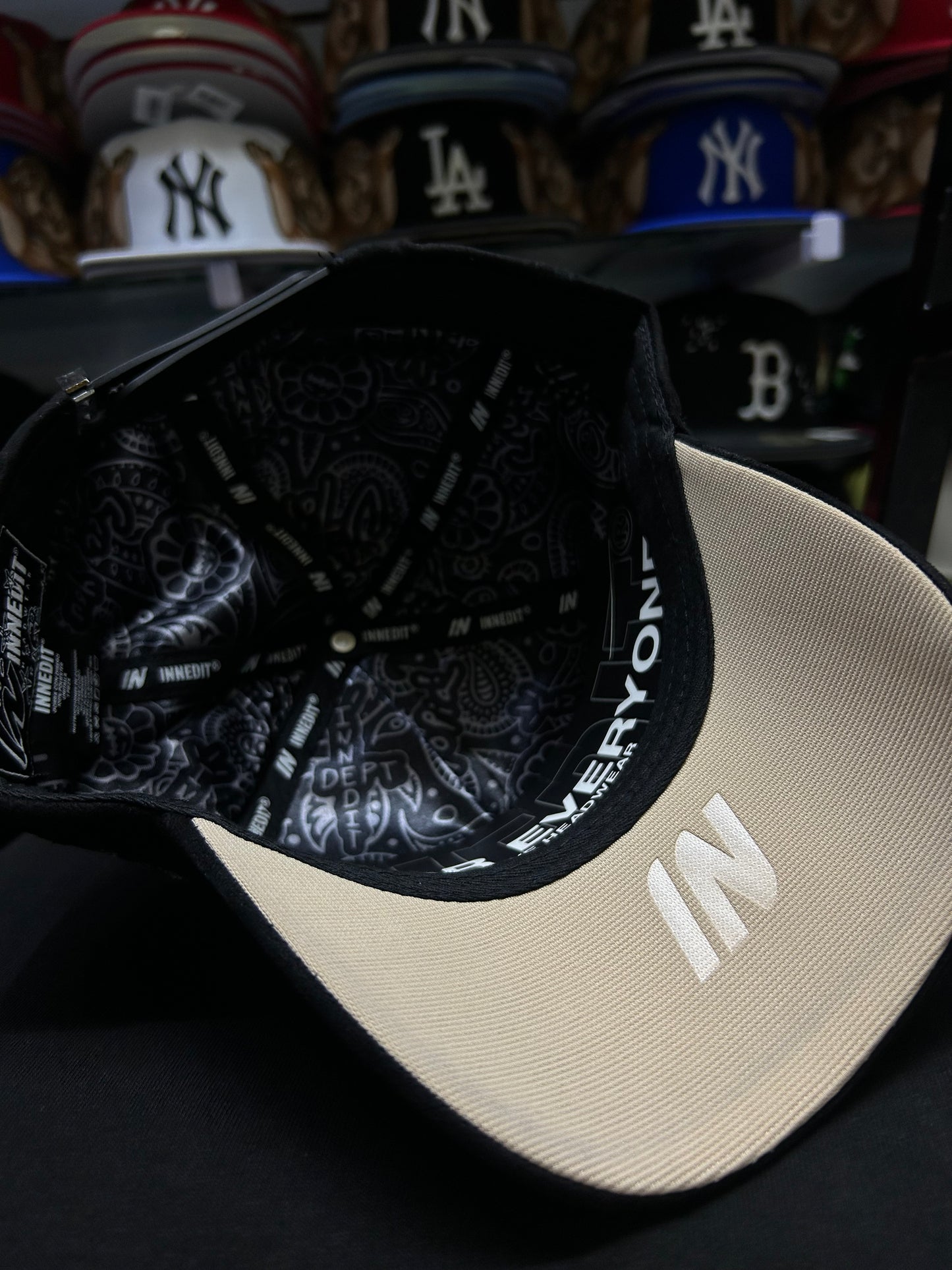 🧢 Gorra Inédit – Modelo MiuraTravis