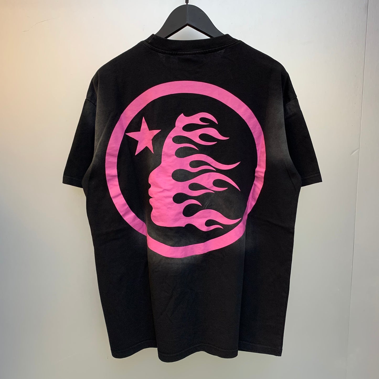PLAYERA 5 HELLSTAR