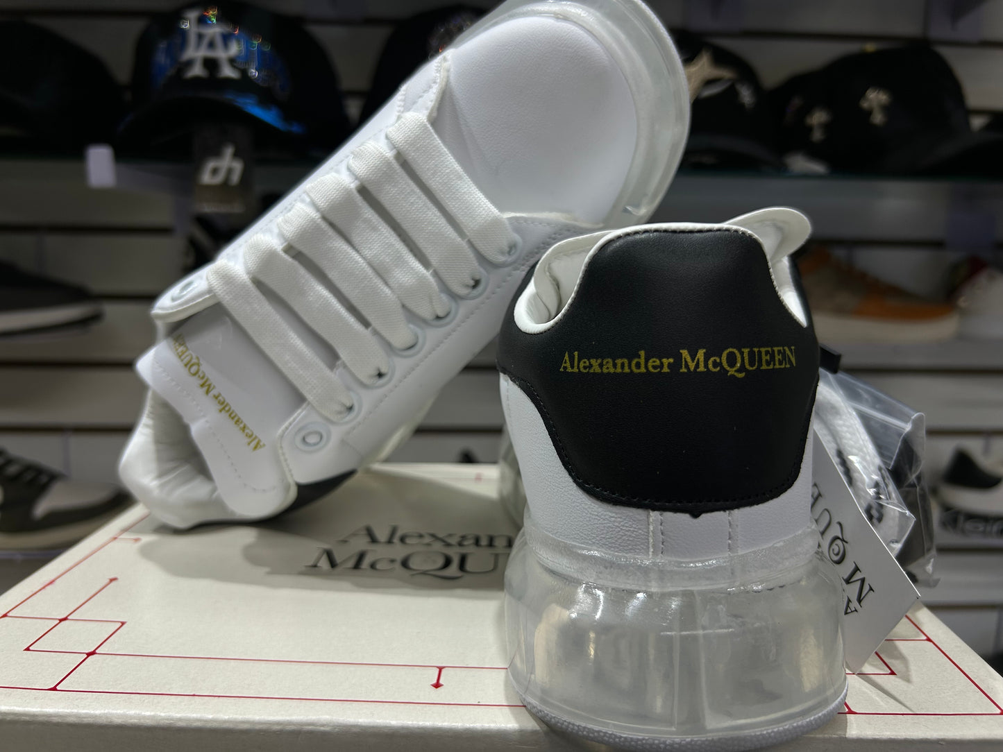 TENIS NACIONAL TIPO ALEXANDER MAQUEEN BLANCO SUELA CRISTAL