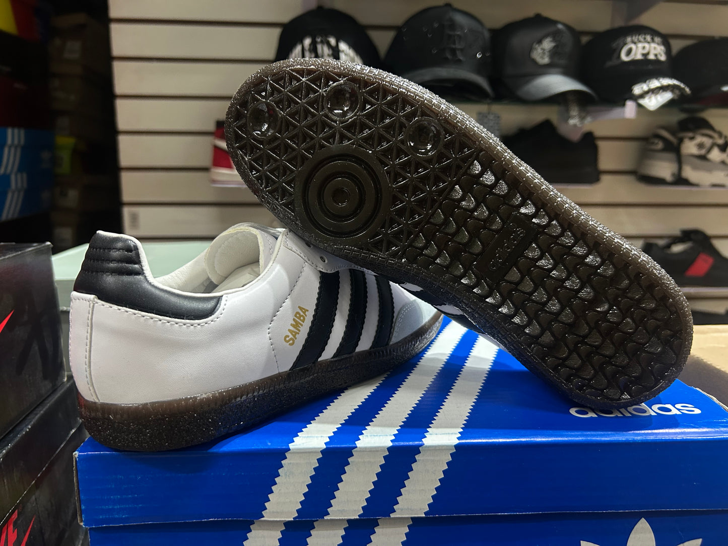 TENIS NACIONAL TIPO ADIDAS SAMBA BLANCO NEGRO