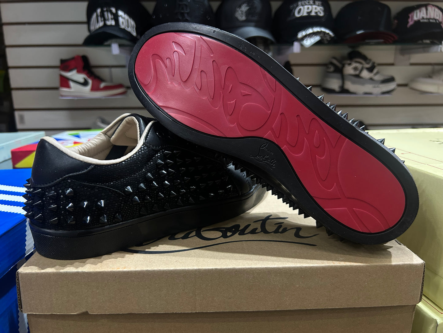 Tenis nacional Suela Roja Negro Misti Picos Total