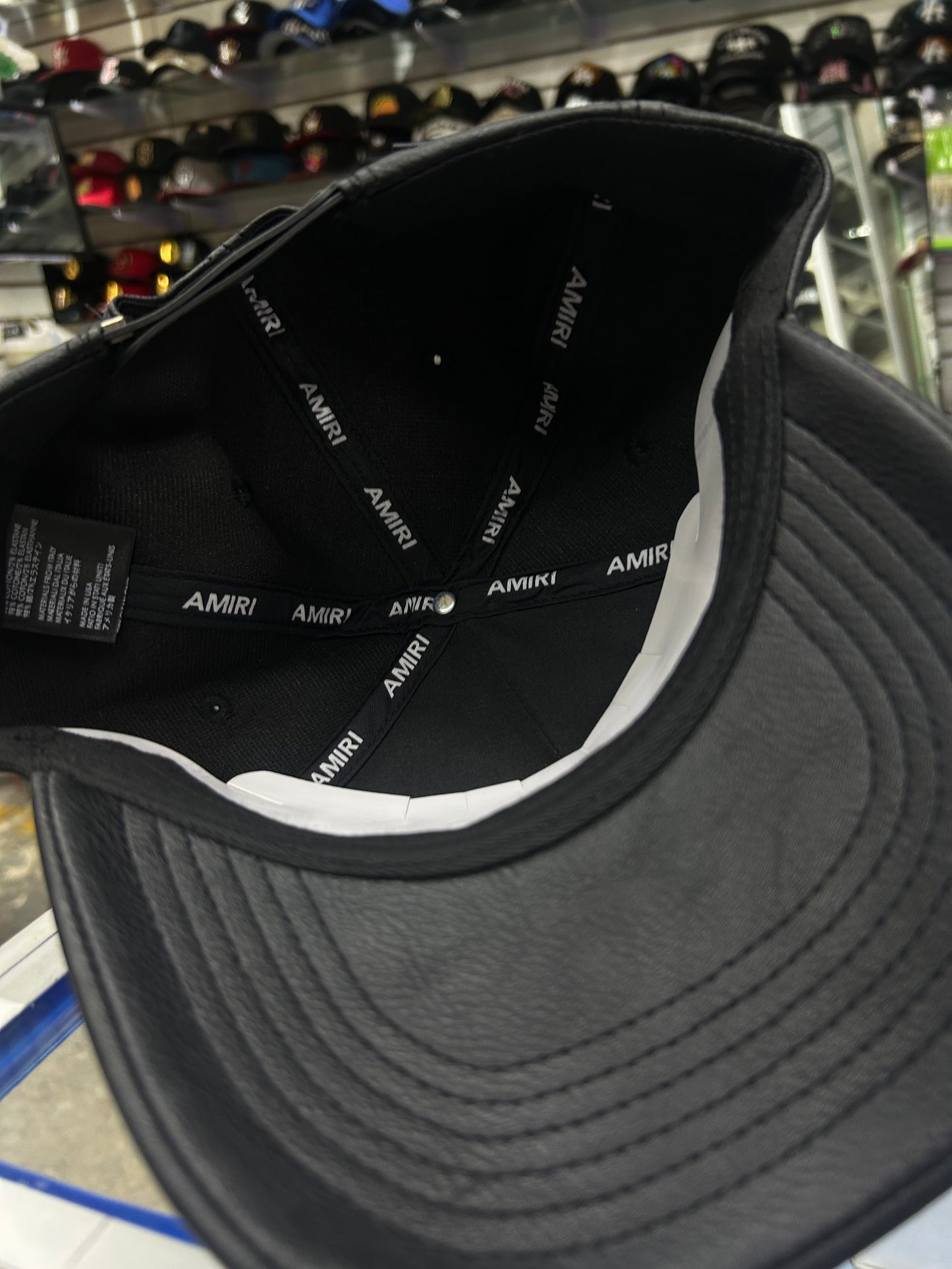 Gorra amiri cuero