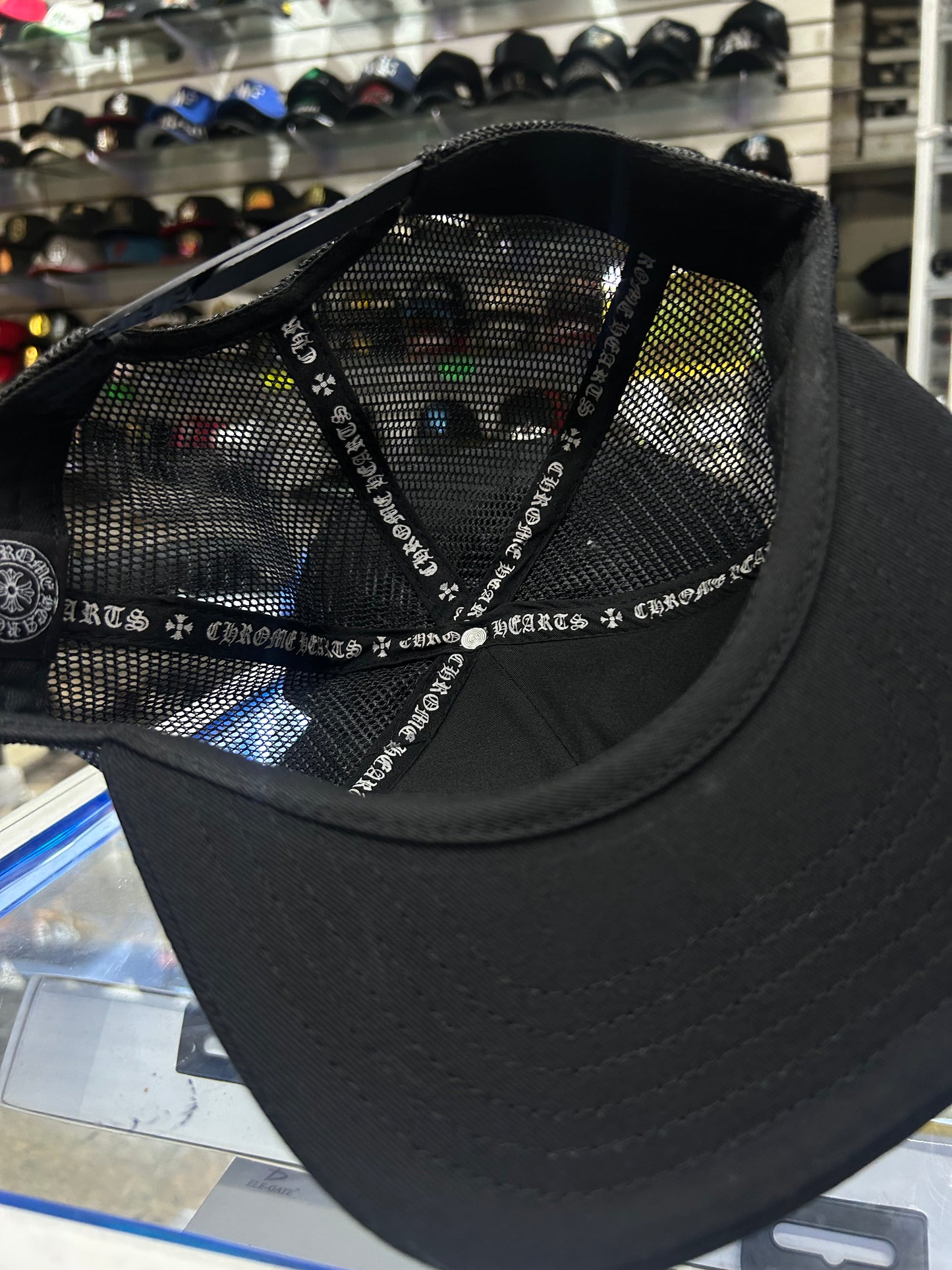 Gorra Los Ángeles, tres cruces, Total Black