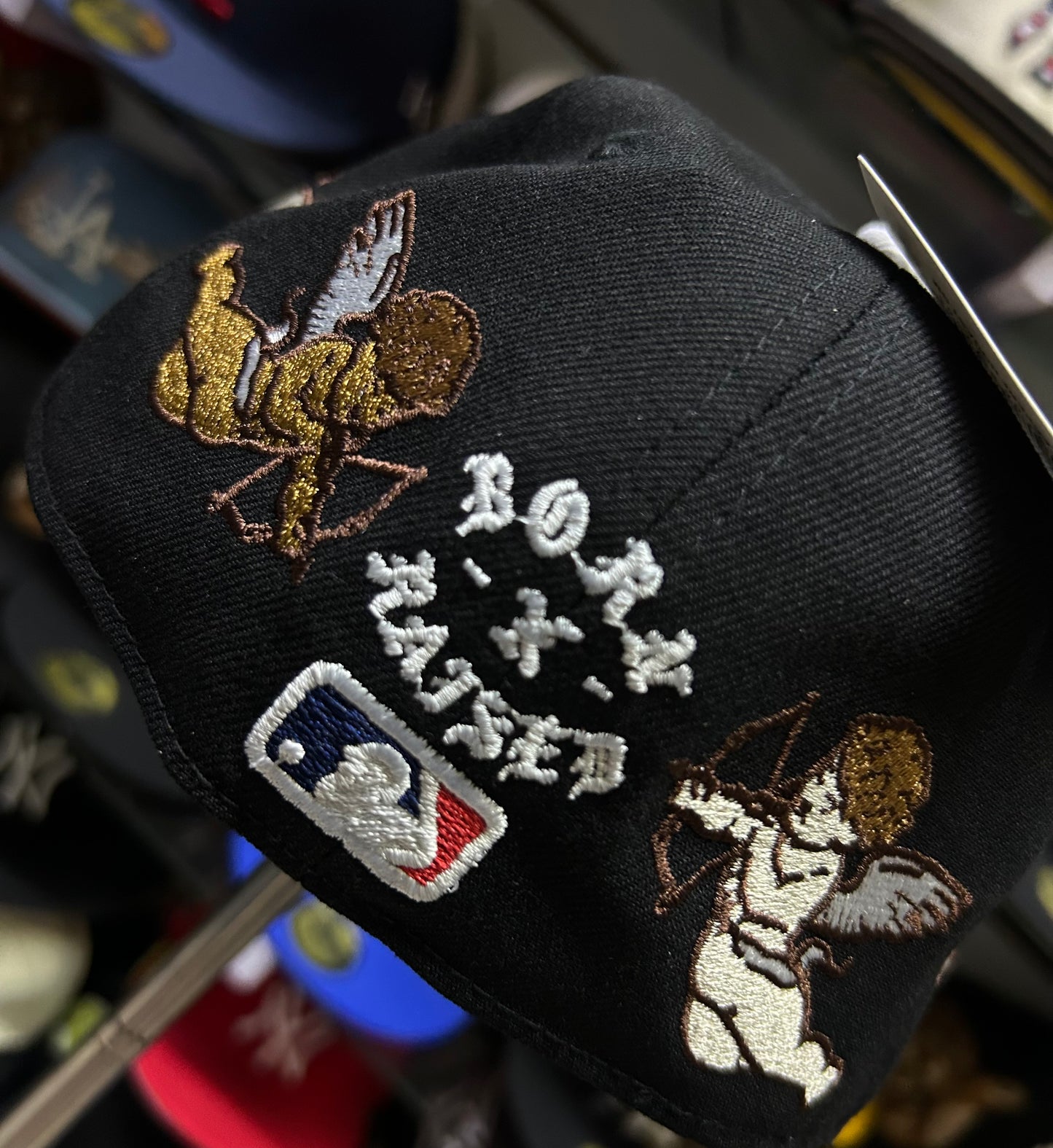 Gorra New Era 59FIFTY New York Yankees con bordados ángeles cupido.