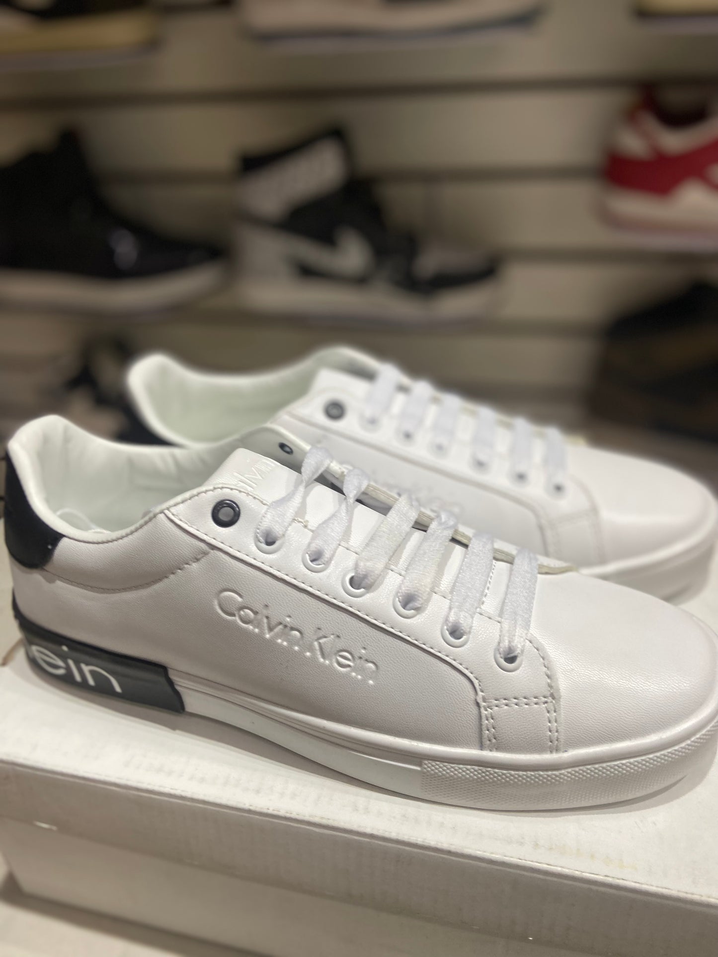 TENIS NACIONAL TIPO KALVIN KLEIN BLC NGR