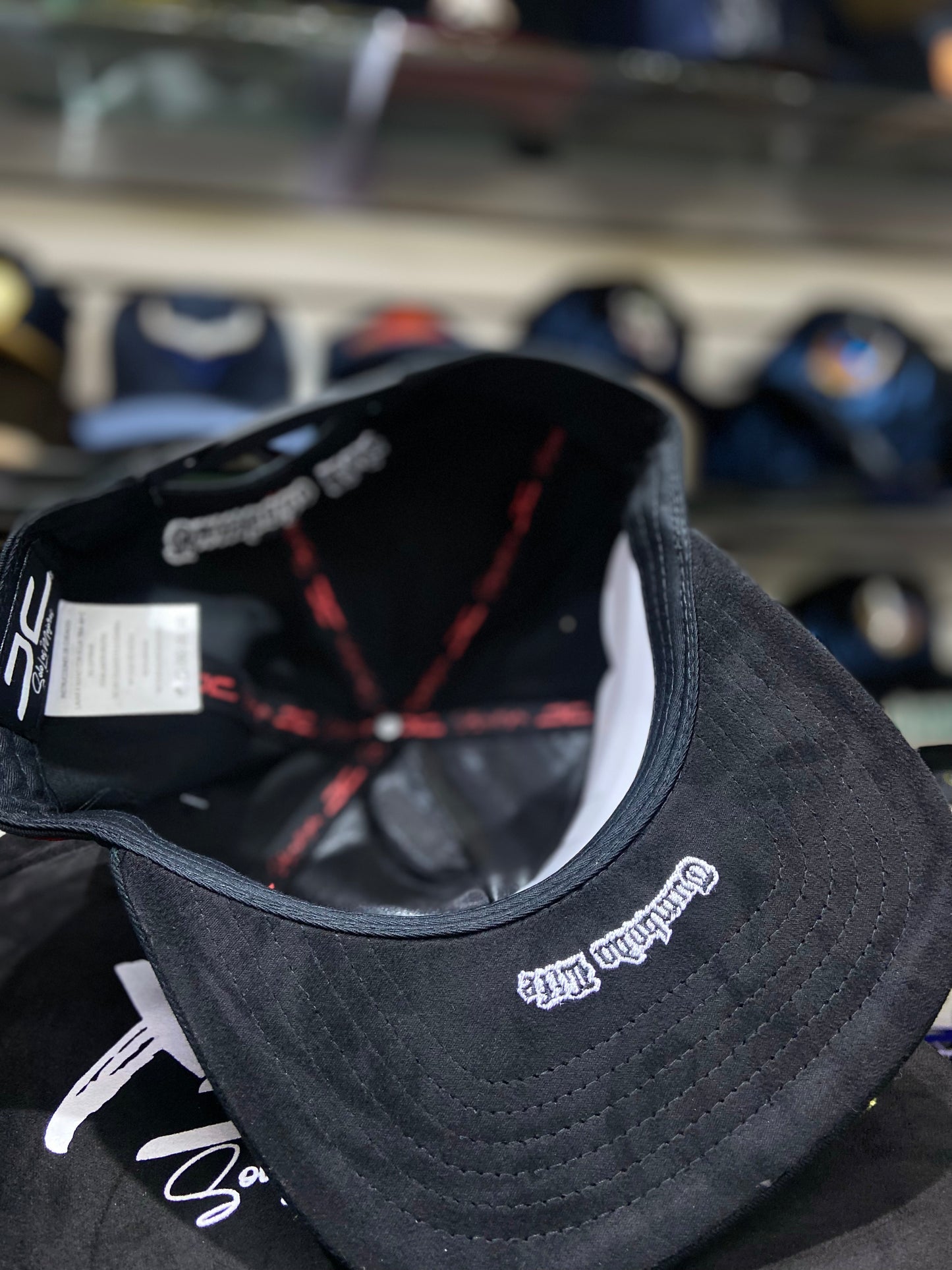 Gorra JC Hats “Corridos Life Black” – La Unión del Gangsta Rap y lo Bélico 🔥🎶