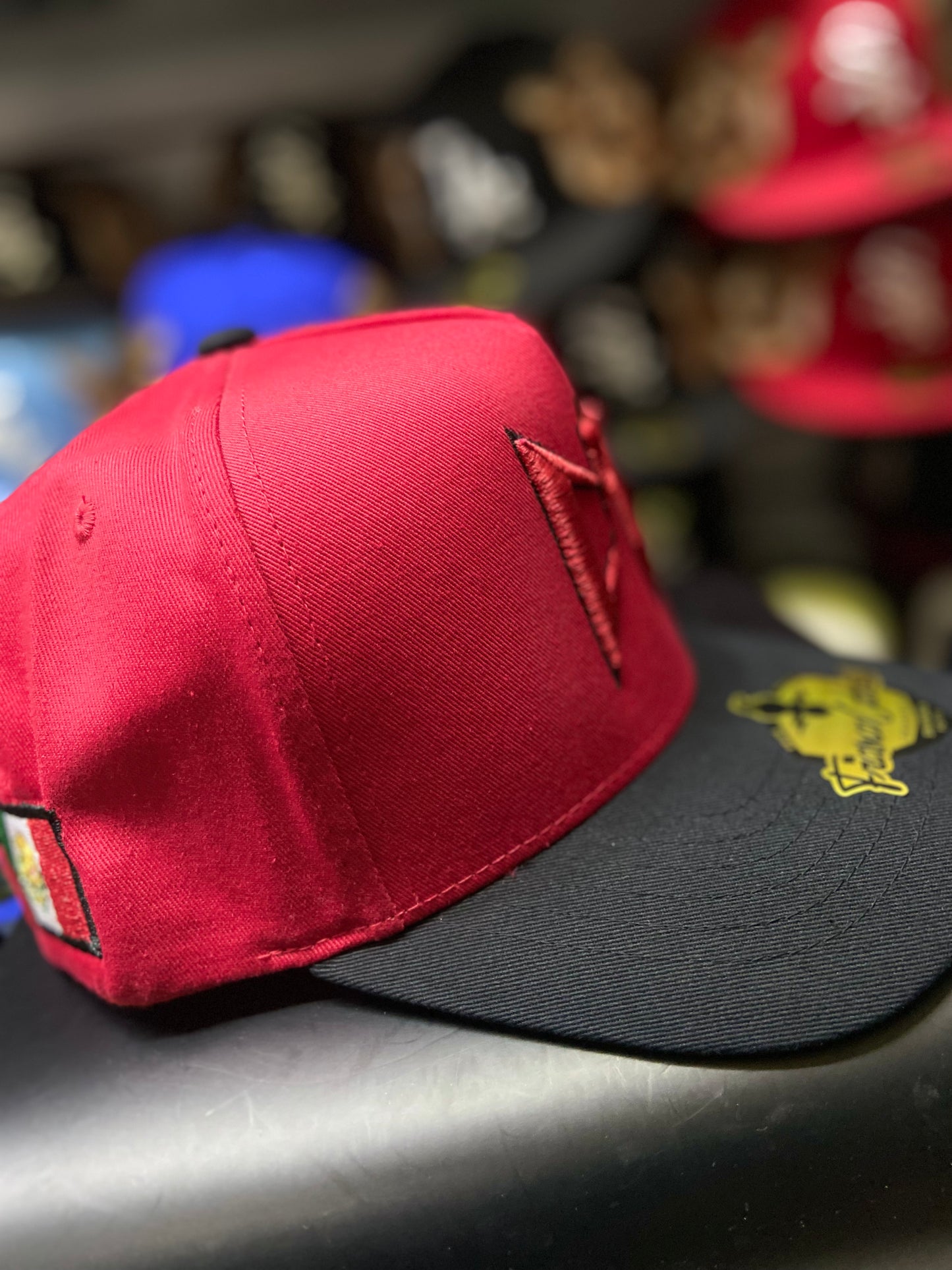 Gorra CT Roja/Negra - Marca Franco Cabassi | Bélico el Asunto