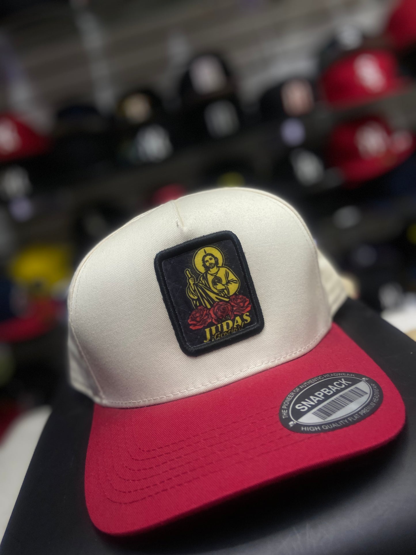 Gorra Snapback Modelo San Judas Tadeo - Exclusiva en Bélico el AsuntoDemuestra tu fe