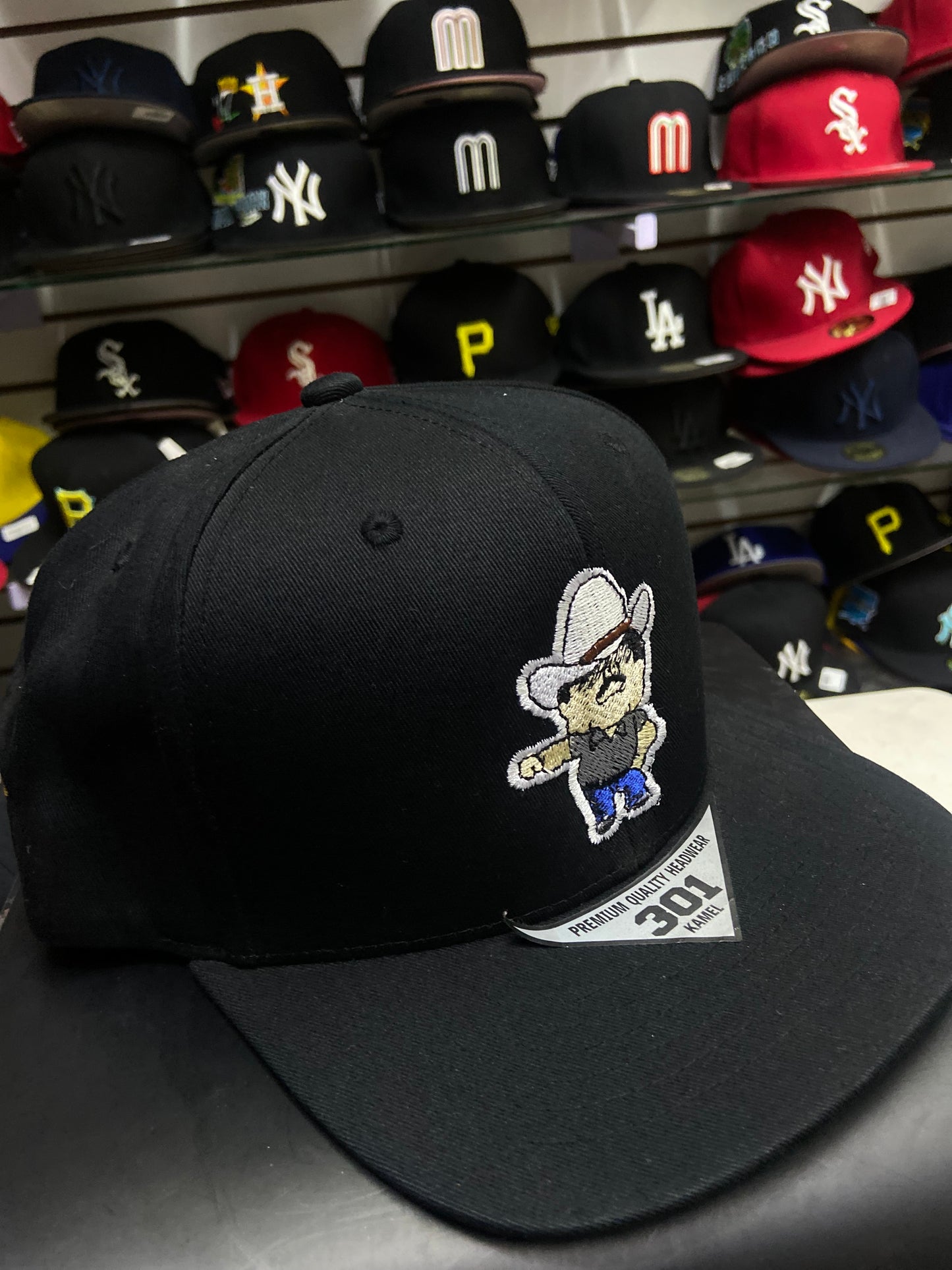 Gorra Kamel Modelo El Mayo - Disponible en Bélico el Asunto