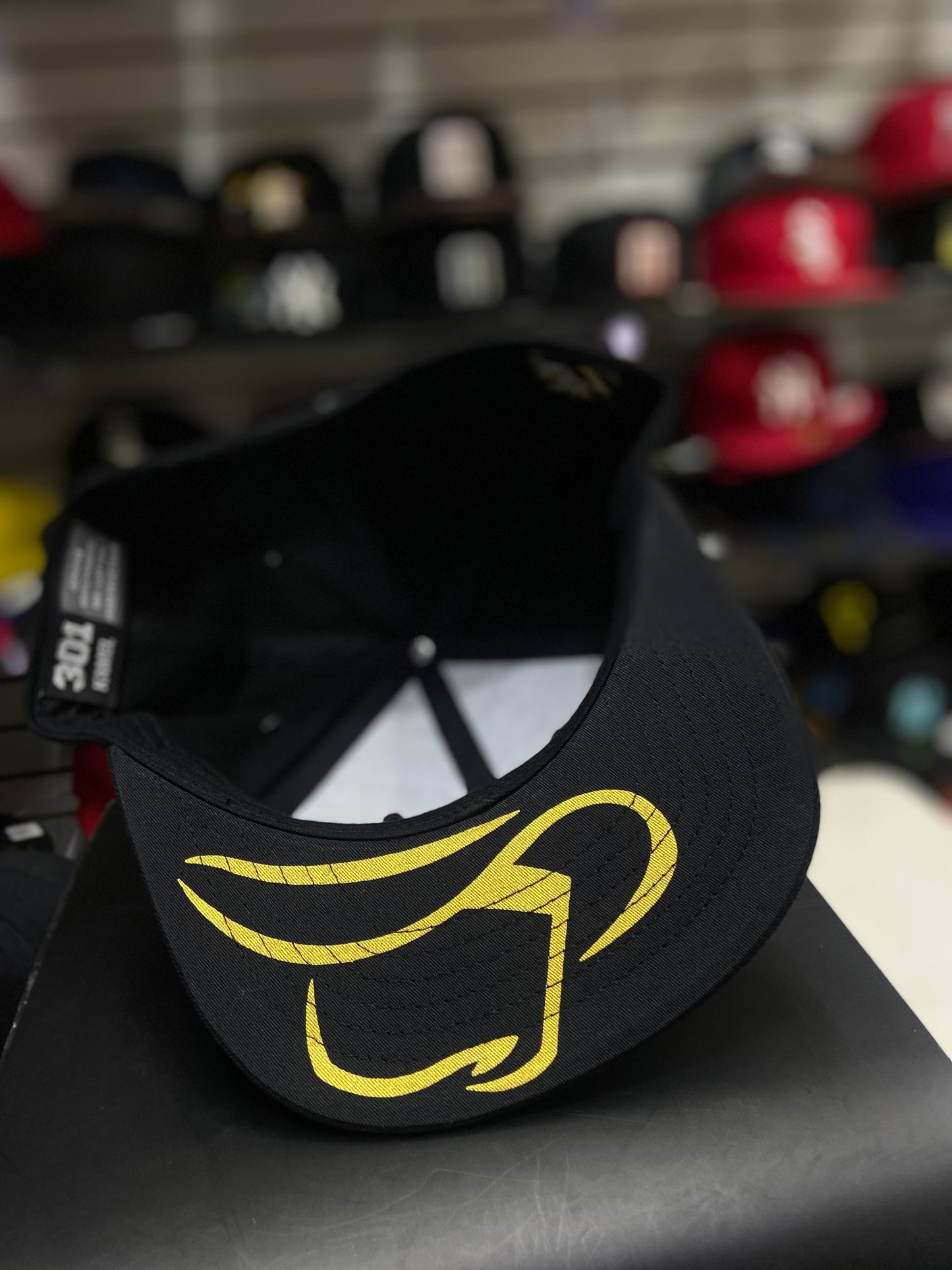 Gorra Kamel Modelo El Mayo - Disponible en Bélico el Asunto