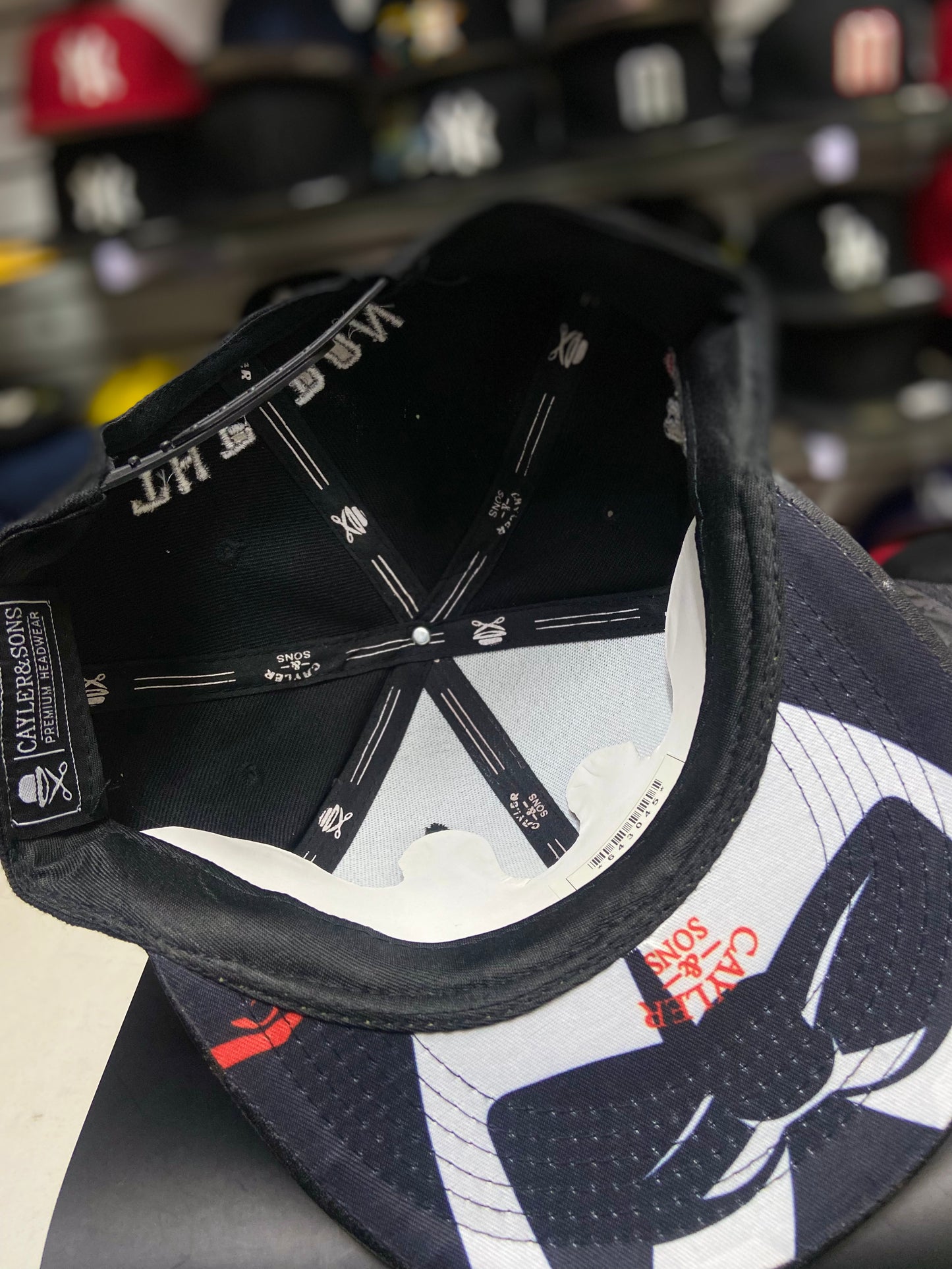 🧢 Gorra Cayer & Sons “La Familia” – Estilo y Poder 🔥