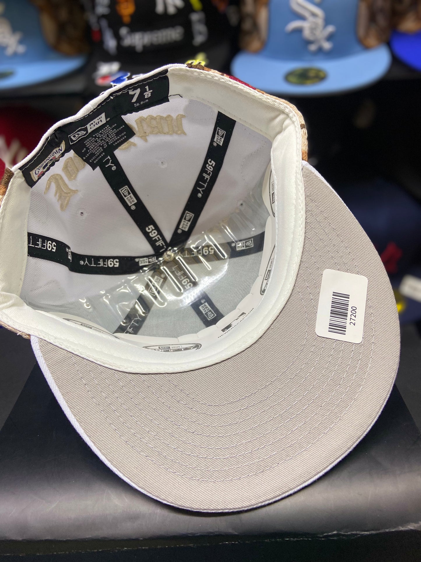 🔥 Gorra 59FIFTY – NY Yankees x Ángeles Orantes (Edición Blanca) 🔥