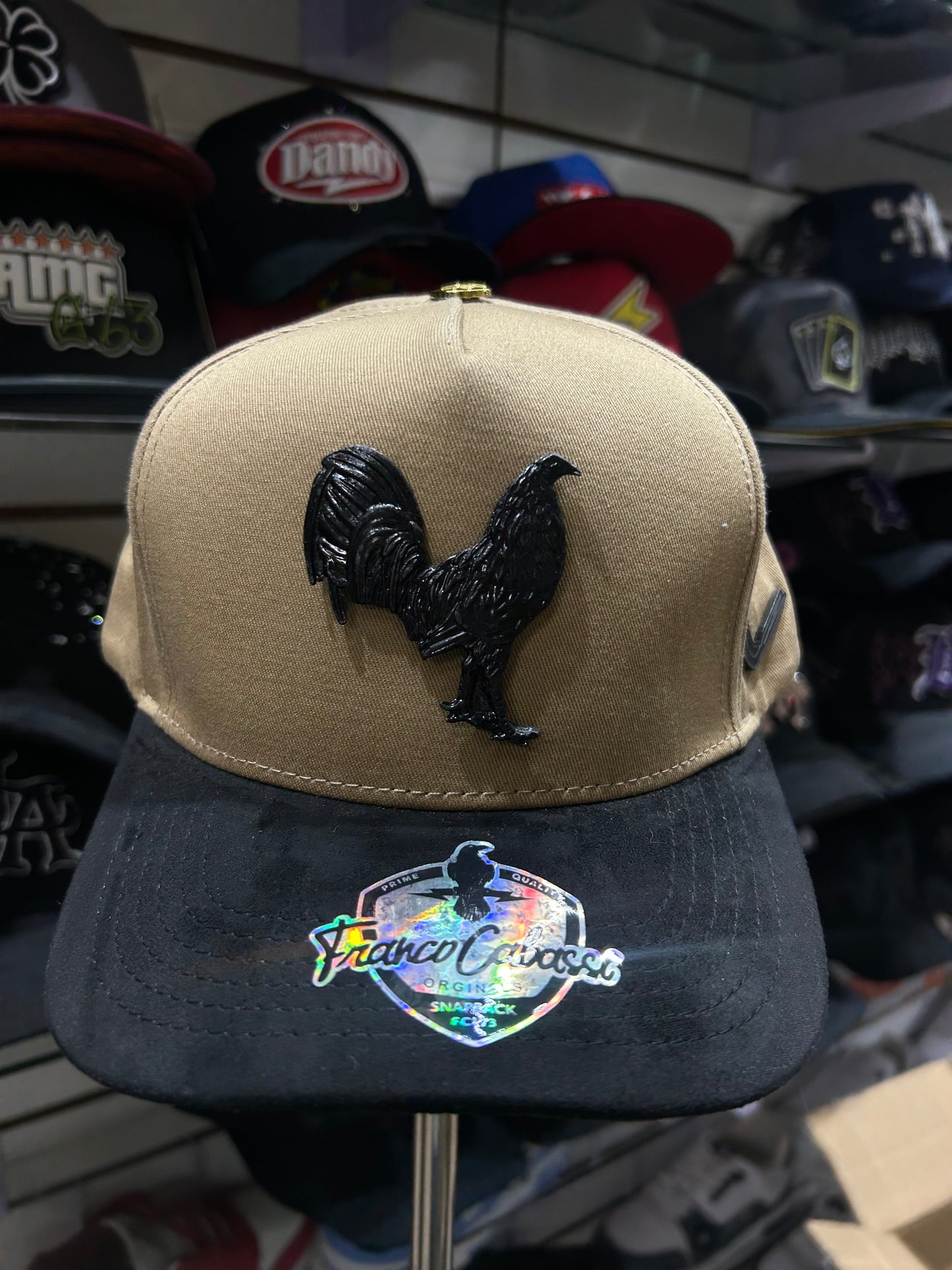 Gorra beige de placa Gallo premium Franco Cabassi