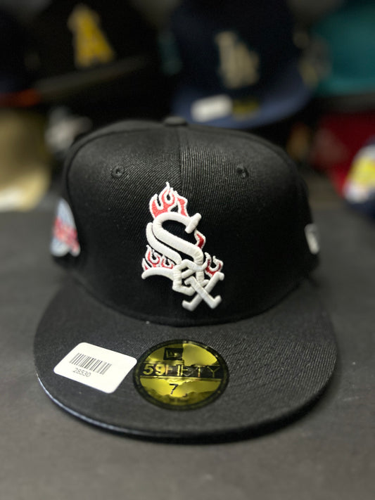 GORRA 59FIFTY MODELO  SOX FLAMAS