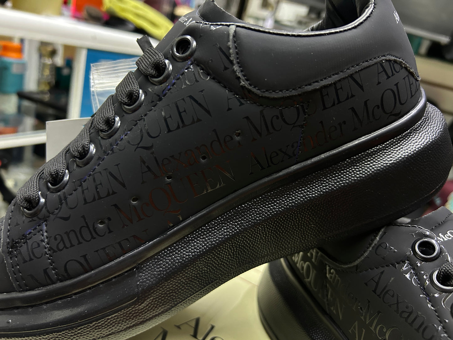 TENIS NACIONAL TIPO ALEXANDER MQUEEN NEGRO MATE SERIGRAFIA