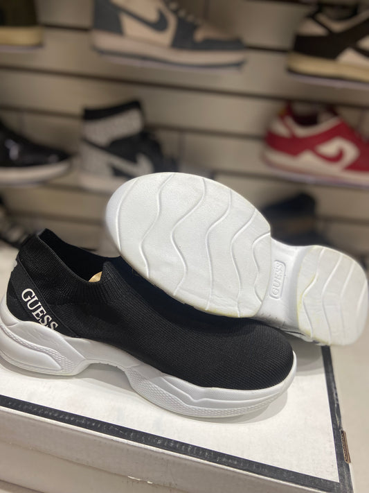 TENIS NACIONAL TIPO GUEES  NEGRO