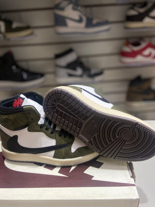 TENIS NACIONAL TIPO NIKE JORDAN TRAVIS SCOOT MUSGO GUESO/BCO