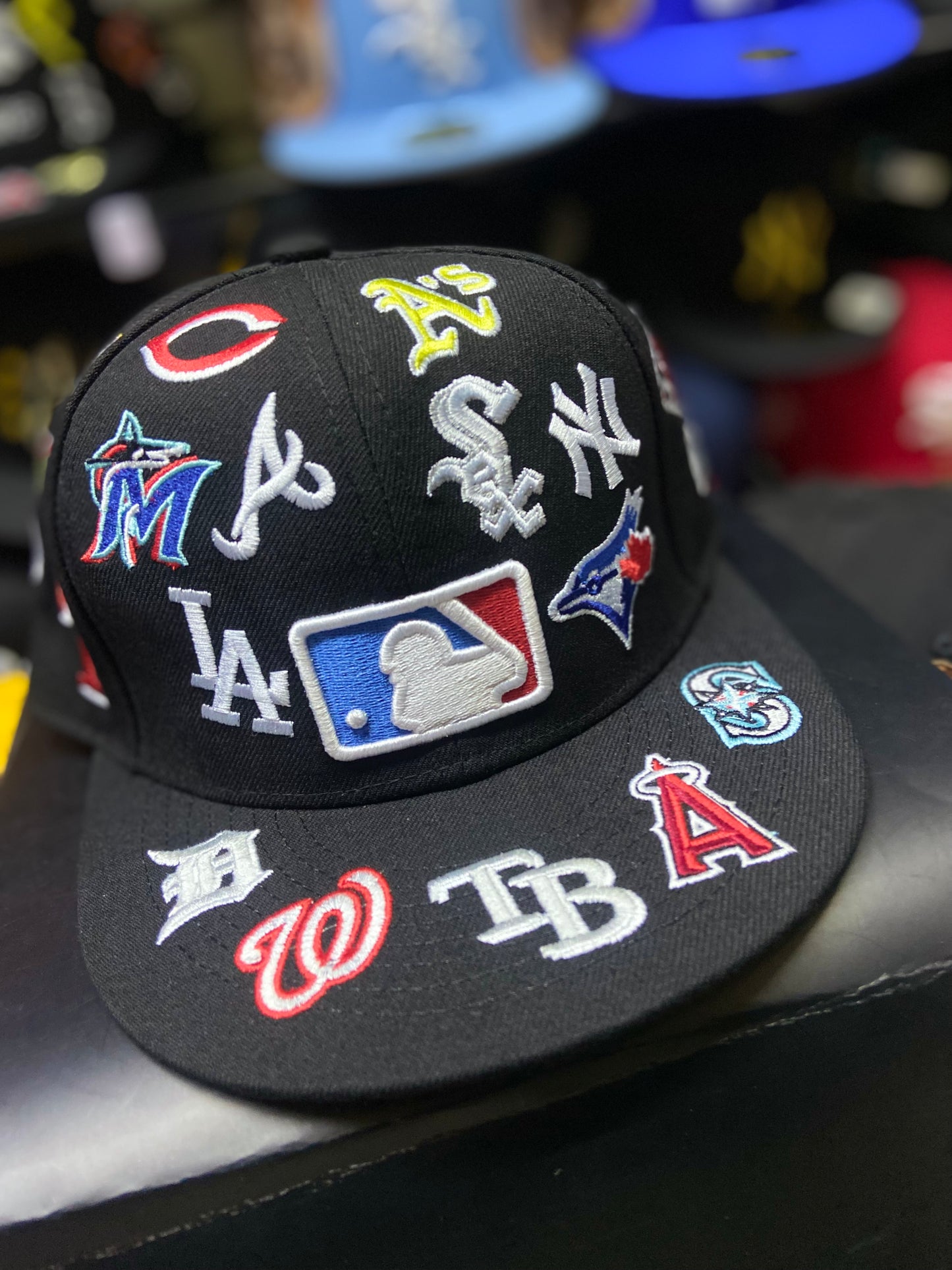 🔥 Gorra Bordada Multilogos MLB – Estilo Exclusivo 🔥
