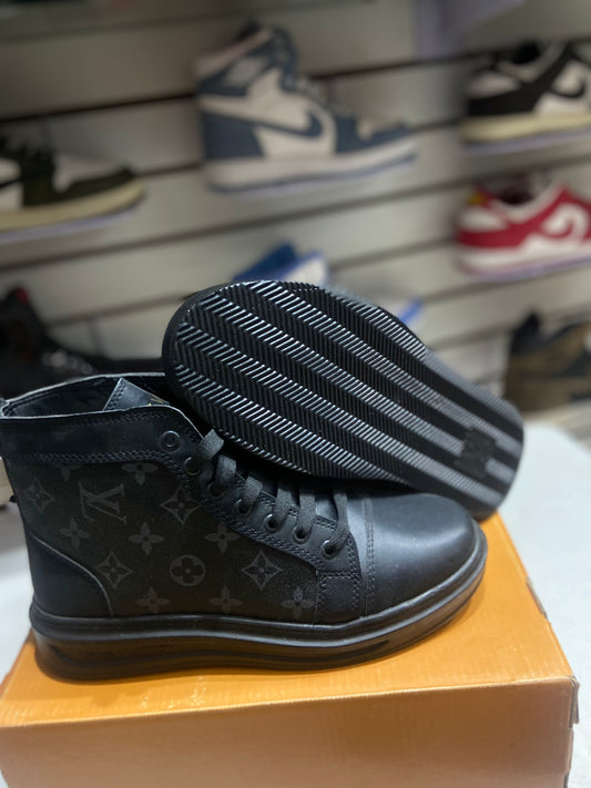 TENIS NACIONAL TIPO LOUIS VUITTON BOTA