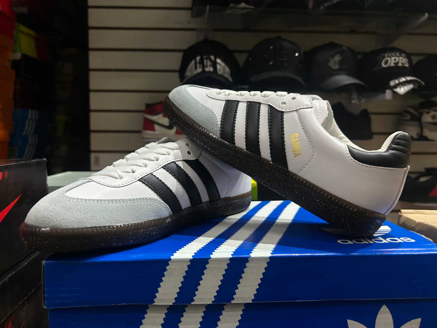 TENIS NACIONAL TIPO ADIDAS SAMBA BLANCO NEGRO