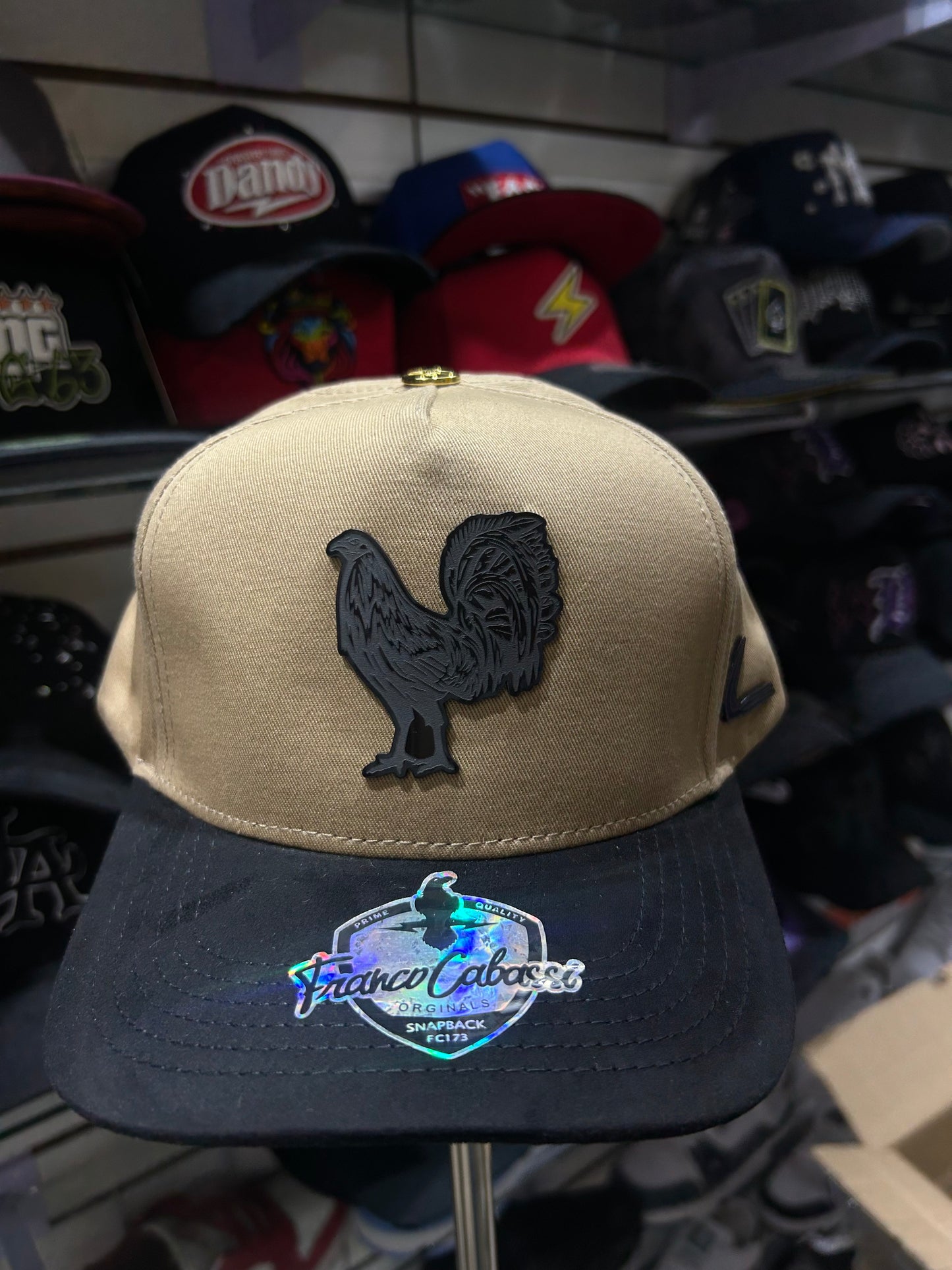 Gorra beige de placa Gallo premium Franco Cabassi