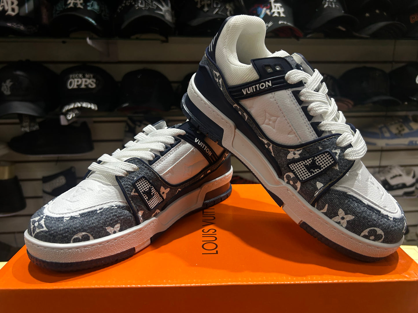 TENIS NACIONAL TIPO LOUIS VUITTON BLANCO DEMIN (AZUL) NAVY