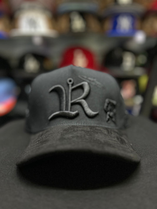 🧢 Gorra JC Hats – Modelo Luis R “Martes 13”