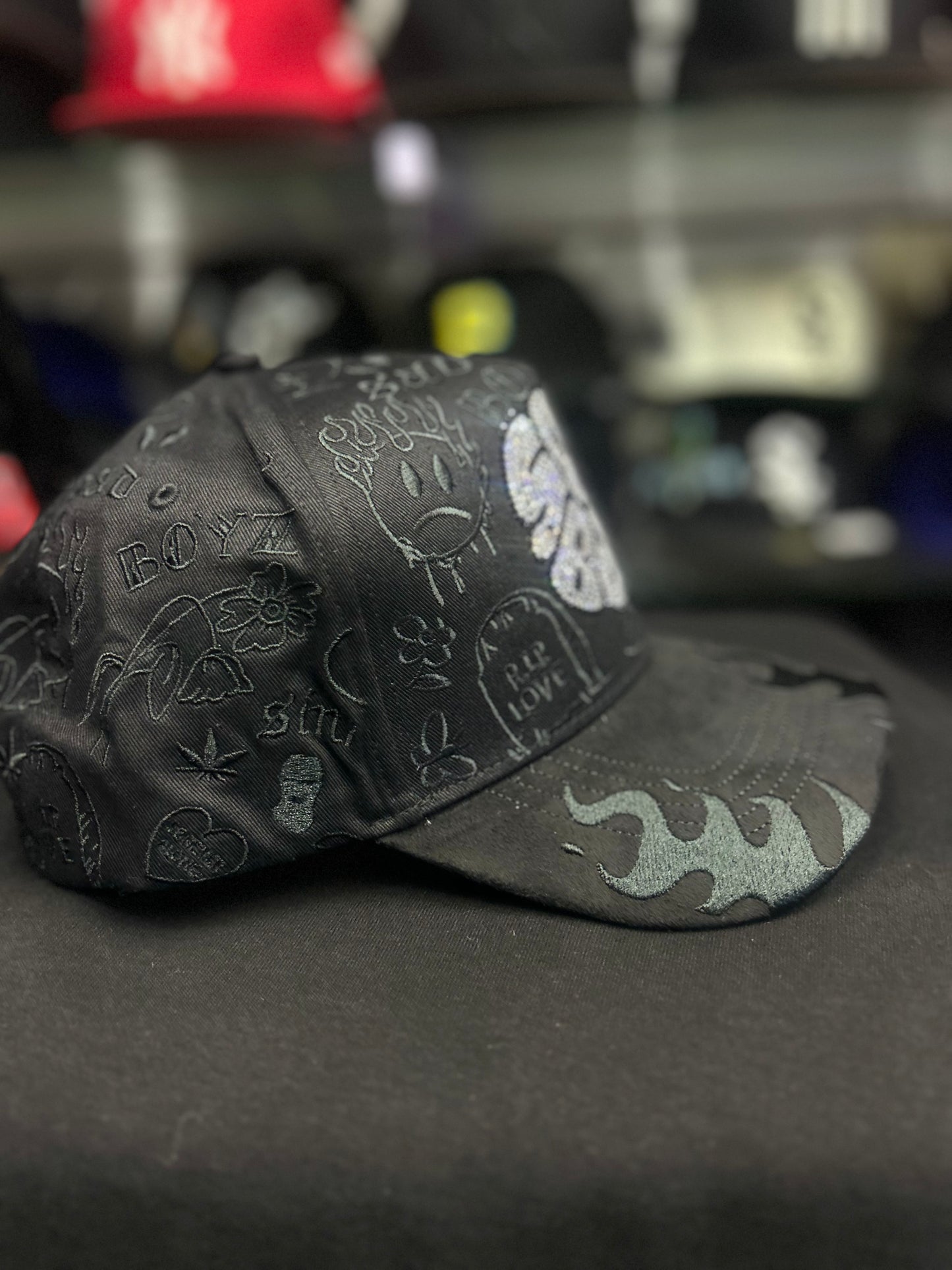 Dandy hats modelo sad boyz cristals