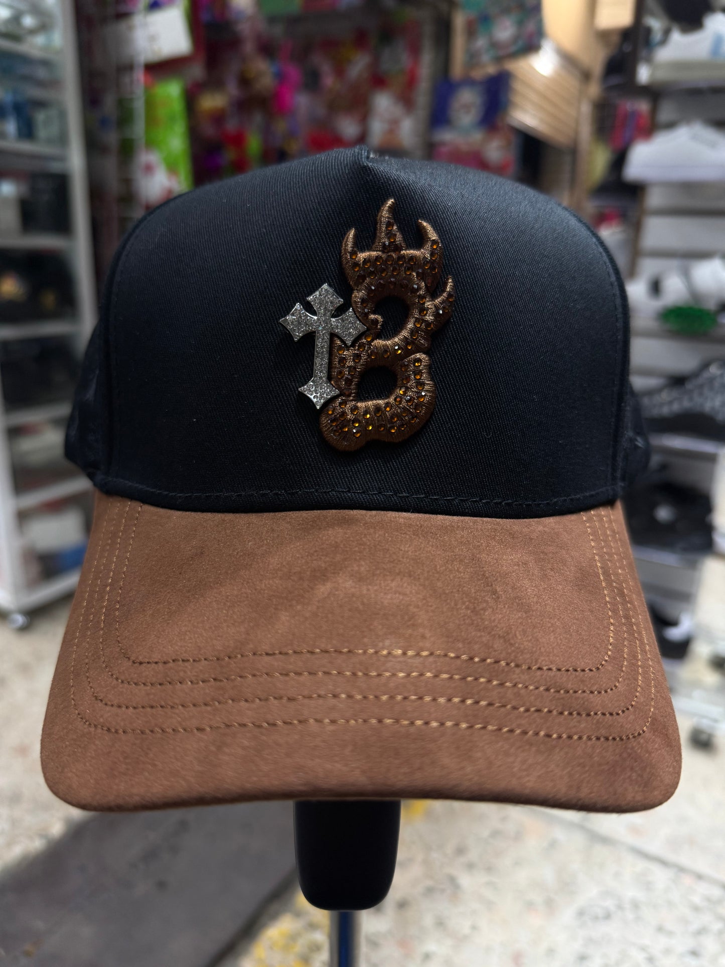Barbas Hats B Cross