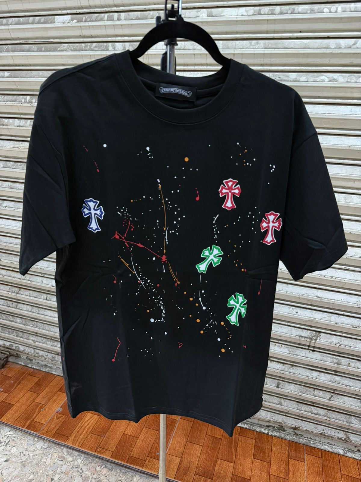 PLAYERA CHROME CRUCES DE COLORES