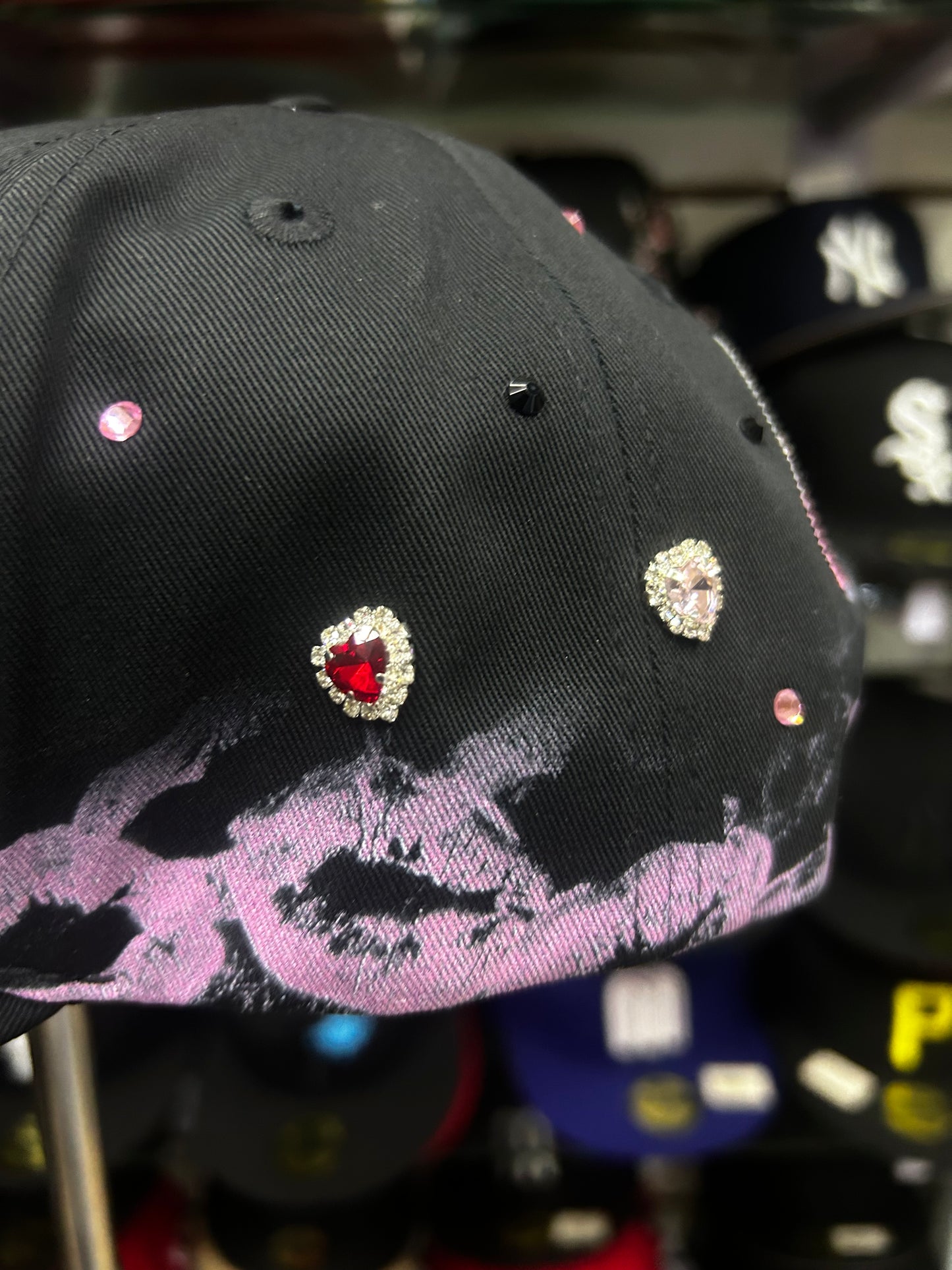 San Valentín Black xoxo 31 hats