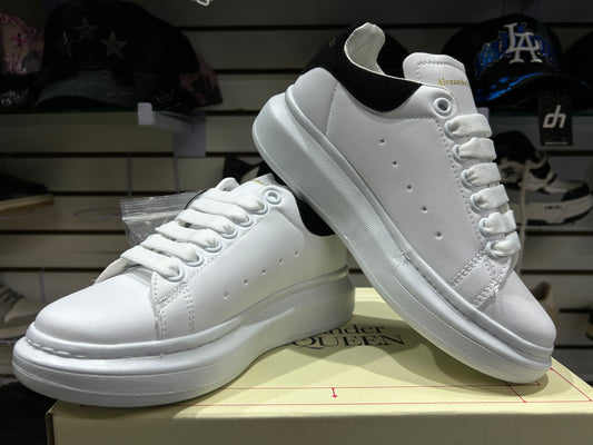 TENIS NACIONAL TIPO ALEXANDER MAQUEEN BLACO CLÁSICO