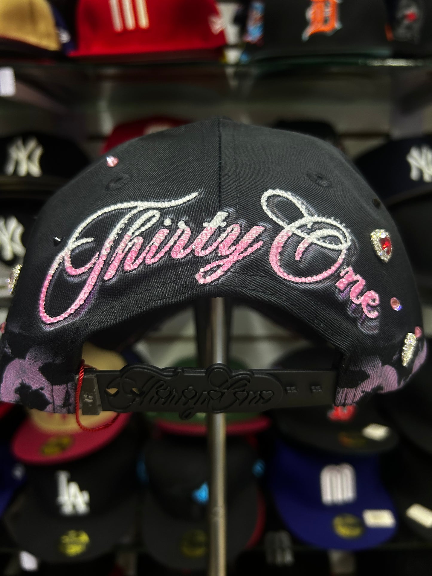 San Valentín Black xoxo 31 hats
