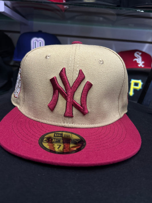 🧢 Gorra 59FIFTY beige con vino tinto