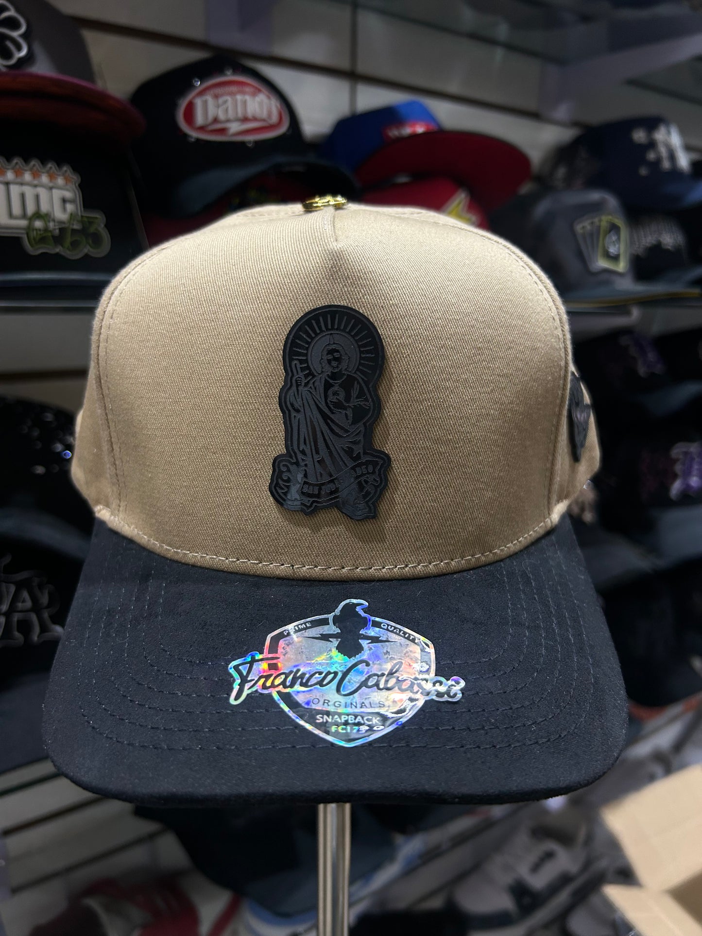 Gorra de placa San Judas premium Franco Cabassi beige