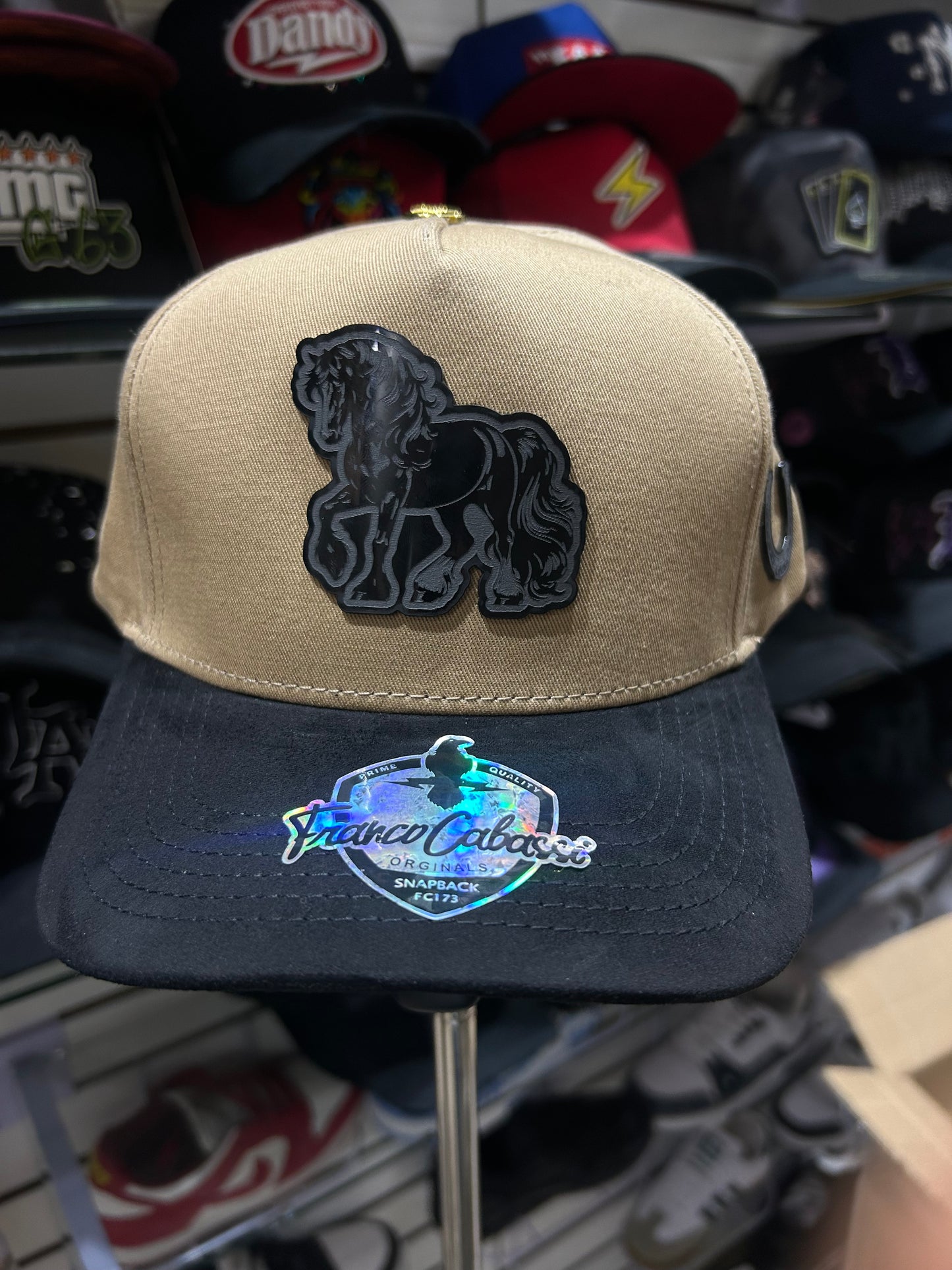 Gorra beige de placa Caballo premium Franco Cabassi