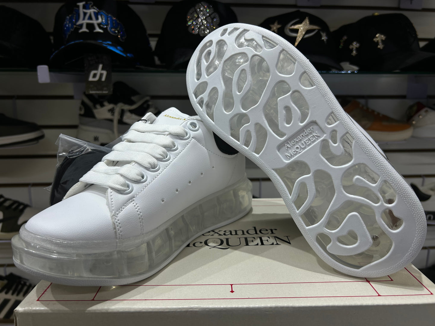 TENIS NACIONAL TIPO ALEXANDER MAQUEEN BLANCO SUELA CRISTAL
