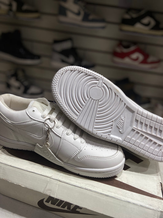 TENIS NACIONALES TIPO NIKE JORDAN LOW
