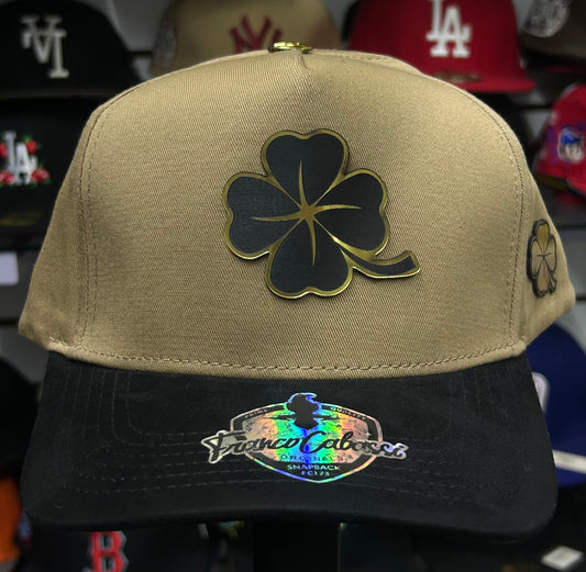 Gorra de placa premium Franco Cabassi beige trébol