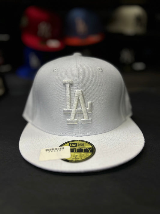 GORRA 59FIFTY MODELO LOS ÁNGELES BLACA
