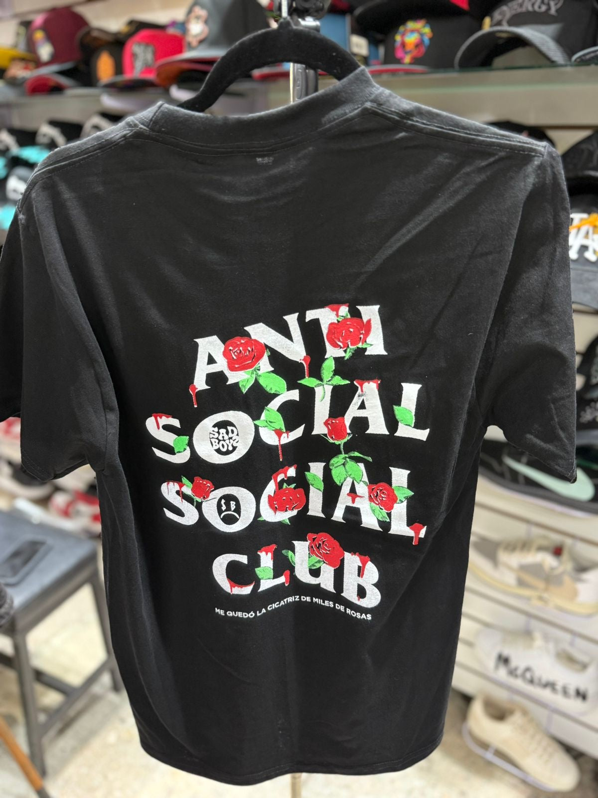 PLAYERA ESTAMPADA ANTI SOCIAL SOCIAL CLUB ROSA