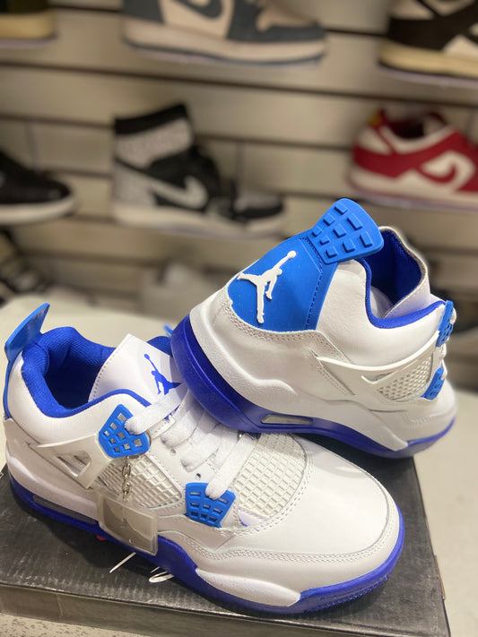 TENI NACIONAL TIPO JORDAN 4 BLANCO REY