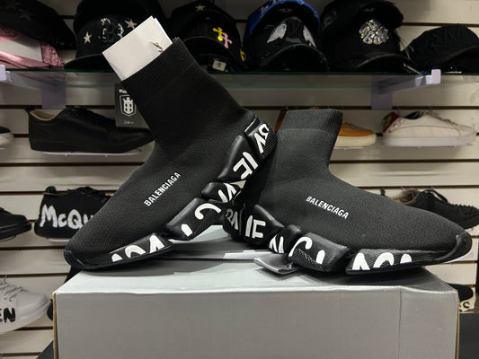 Tenis Balenciaga negro suela con letras blancas